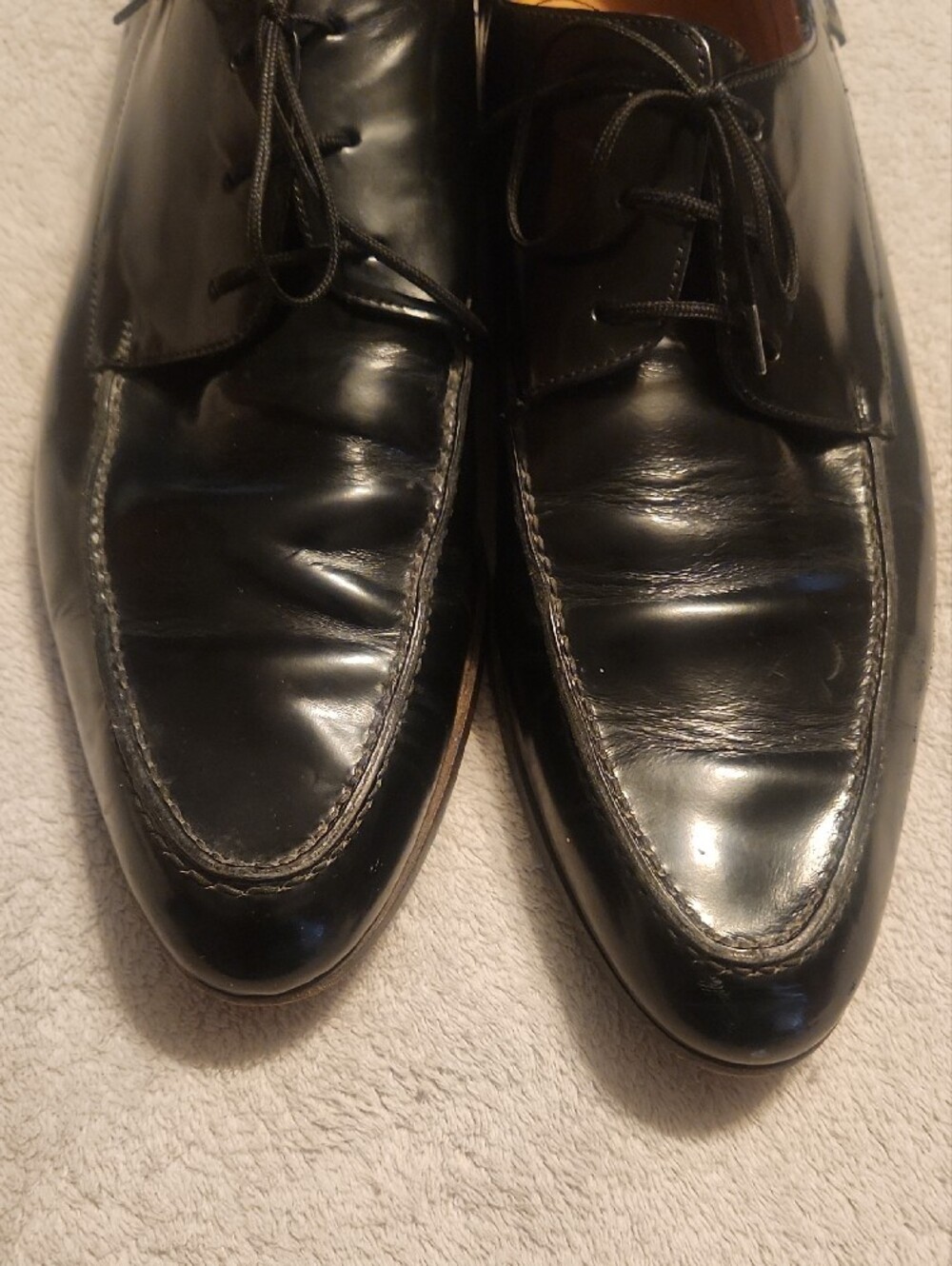 Gucci Black Leather Lace-Up Derbies with Stitched Apron - Picture 4 of 11